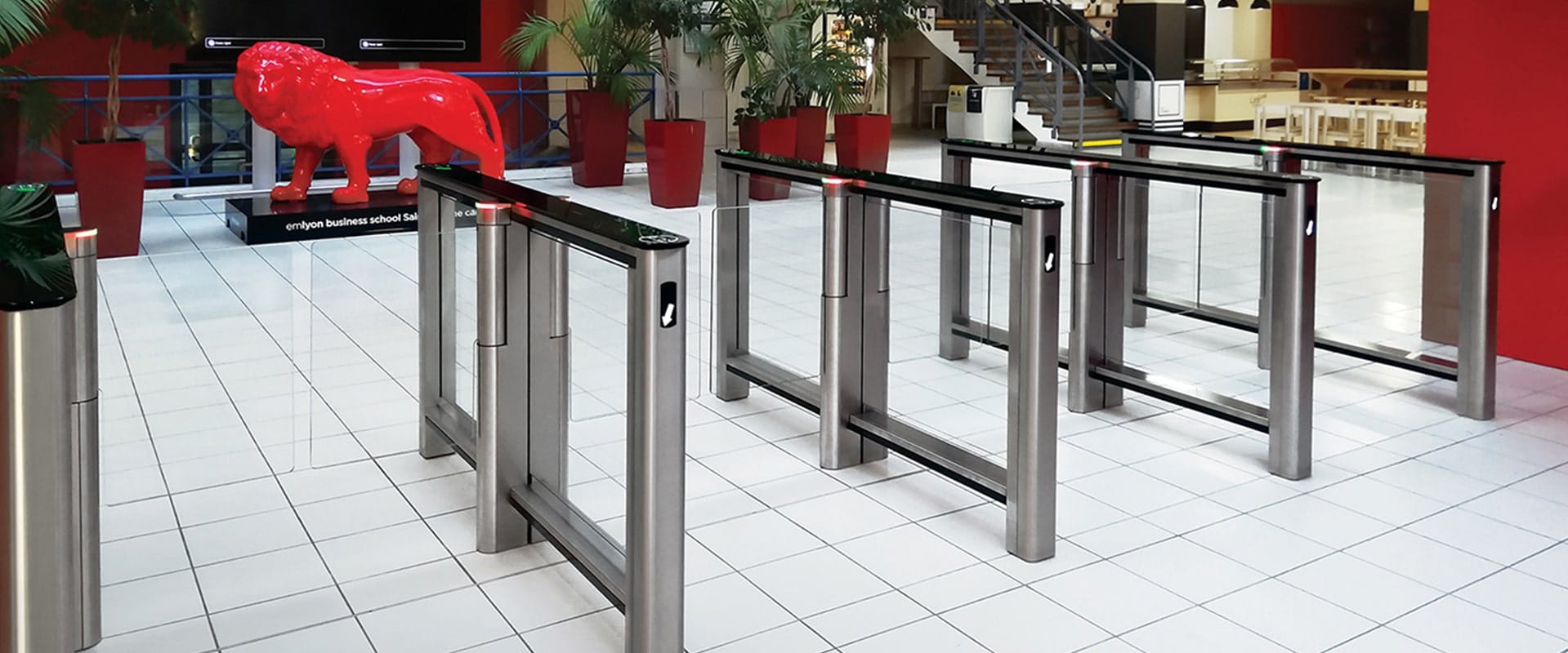 Скоростные проходы ST‑01, бизнес-школа Emlyon, Франция